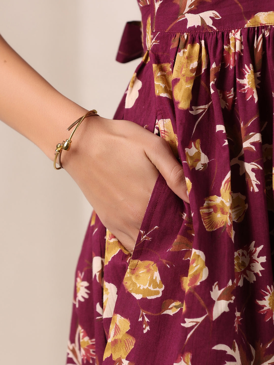 Janasya Dark Cotton Floral Gathered Dress 