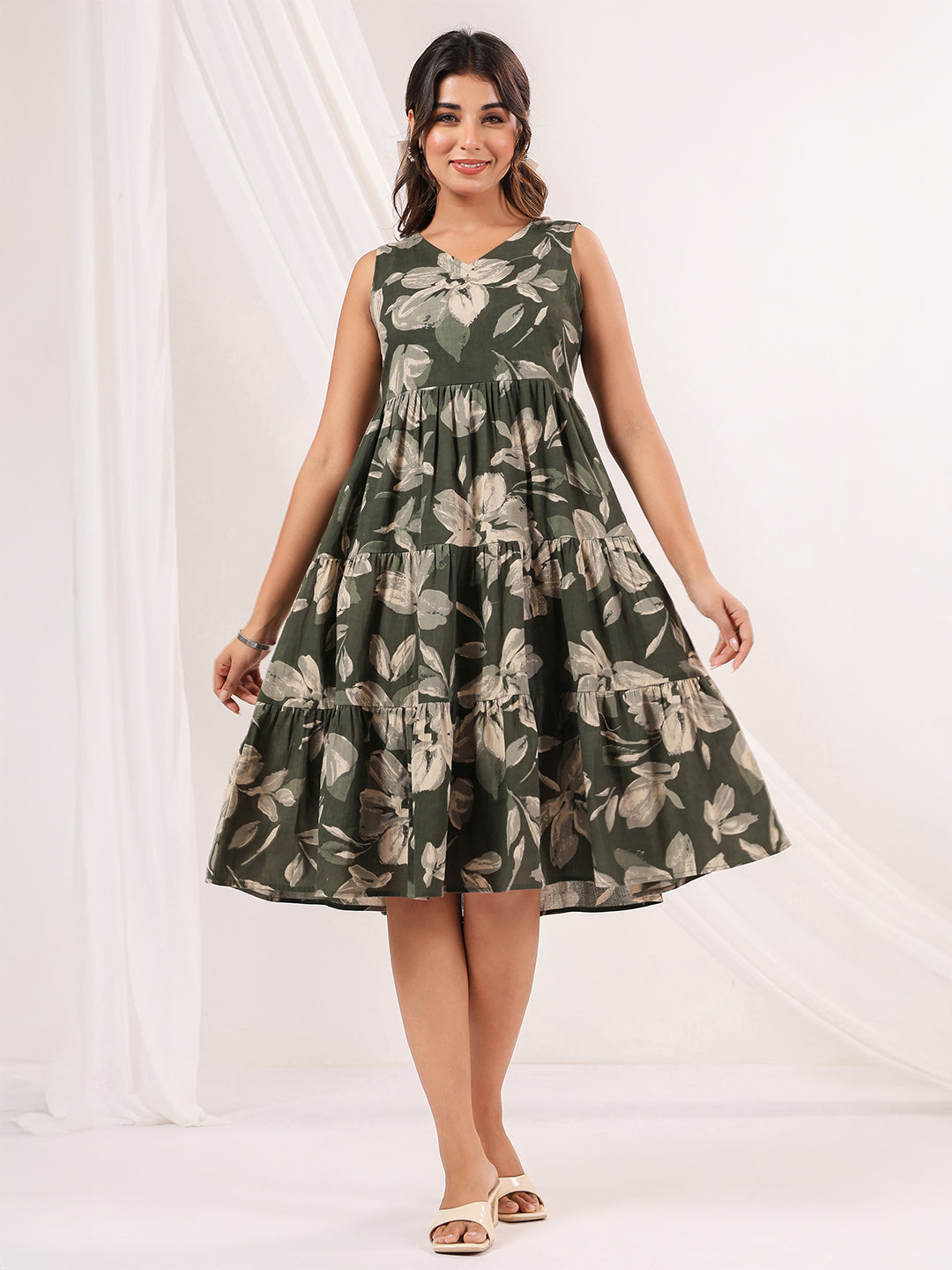 Janasya Dark Cotton Floral Tiered Dress 