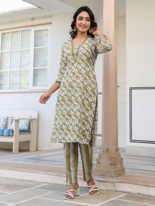 Janasya Dark Cotton Floral Straight Kurta Set 