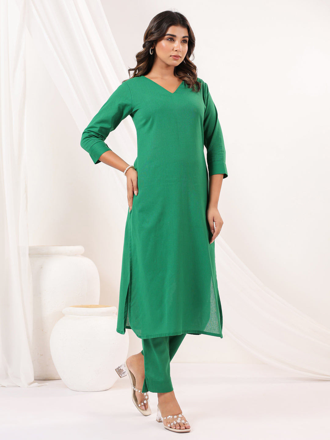 Janasya Dark Cotton Solid Straight Kurta Set 