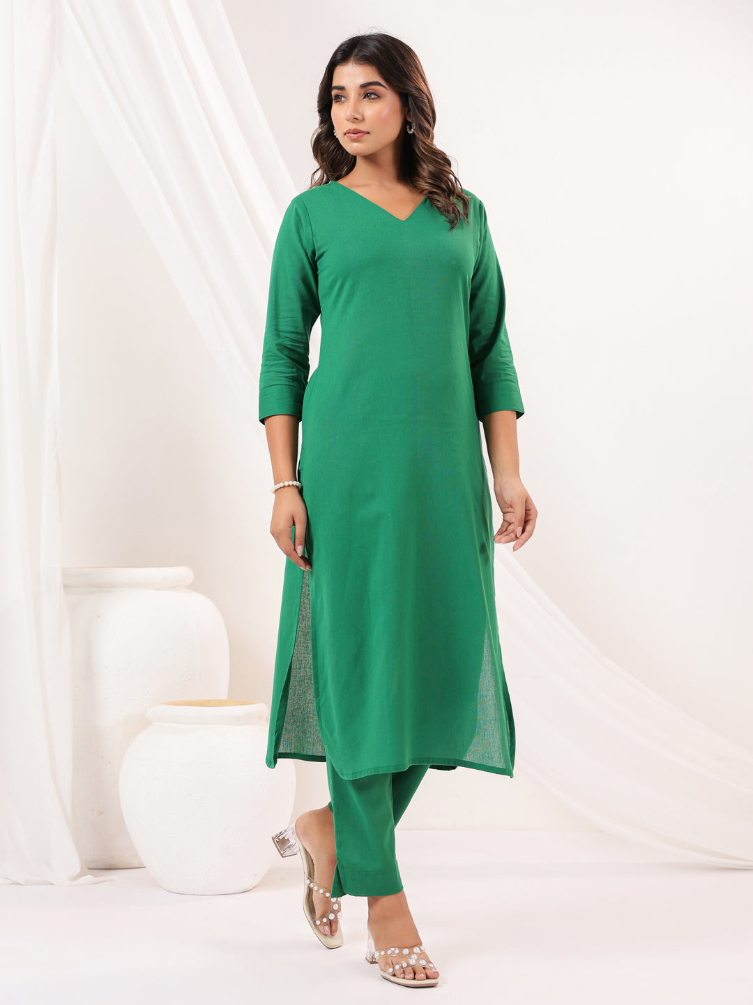 Janasya Dark Cotton Solid Straight Kurta Set 