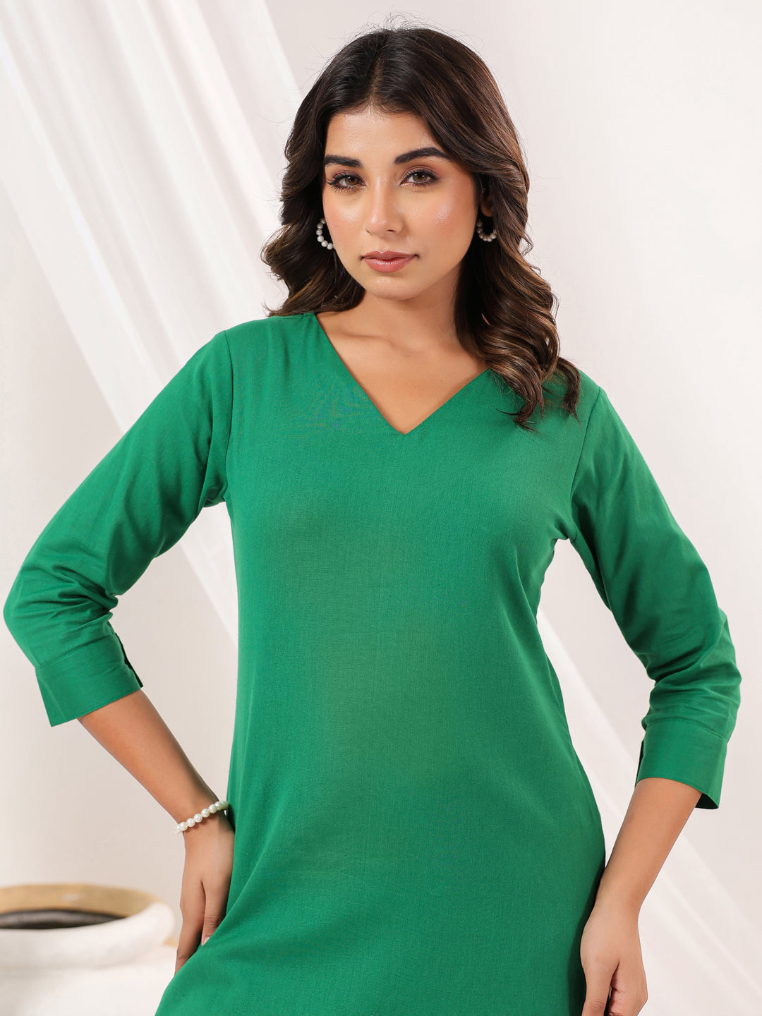 Janasya Dark Cotton Solid Straight Kurta Set 