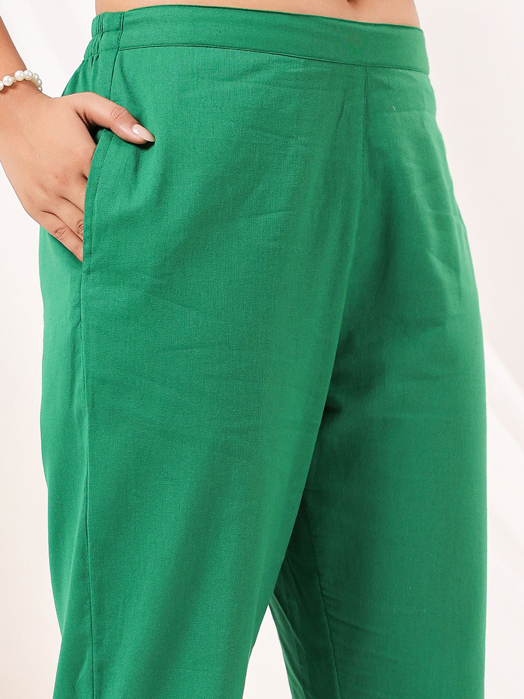 Janasya Dark Cotton Solid Straight Kurta Set 