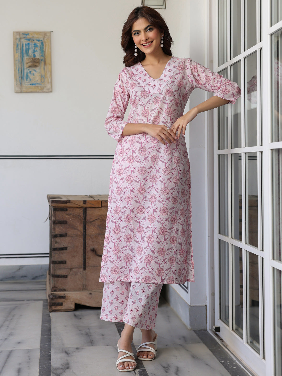 Janasya Light Cotton Floral Straight Kurta Set 
