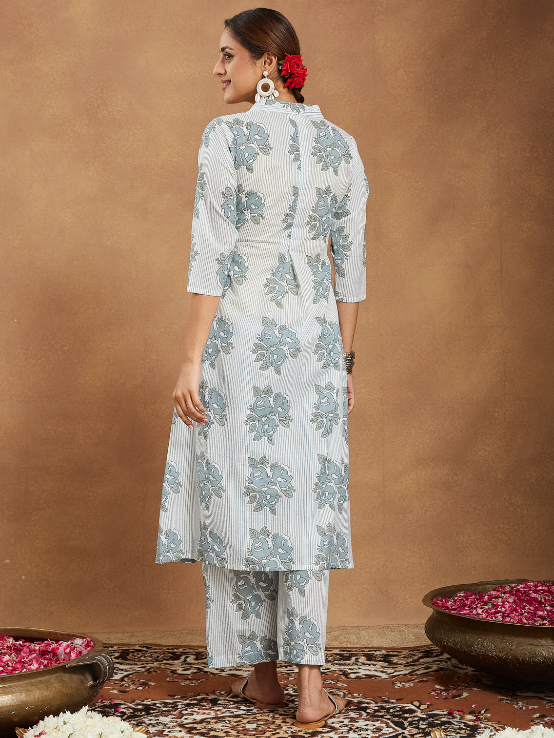 Janasya Light Cotton Floral A-Line Kurta Set 