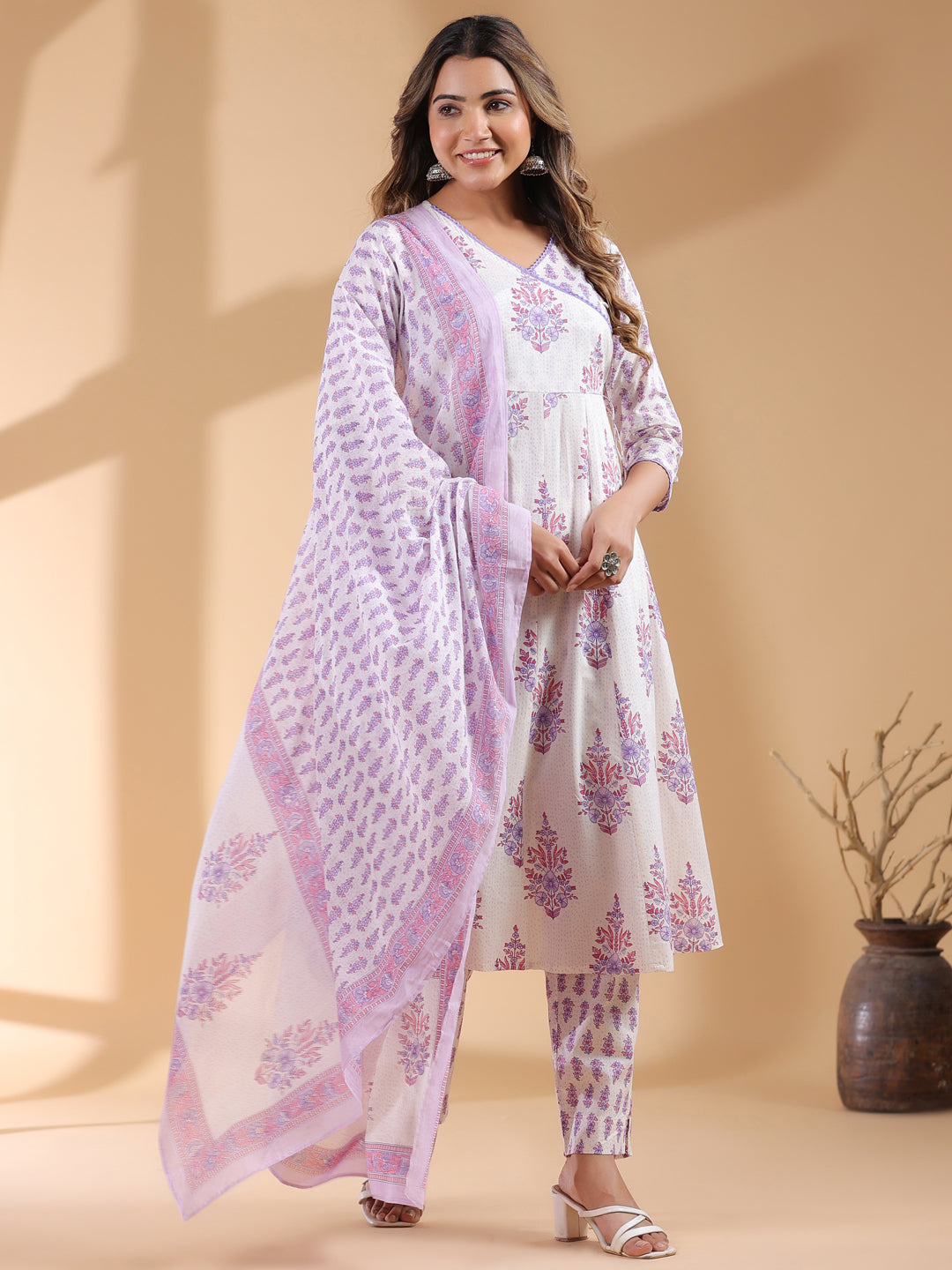 Janasya Light Cotton Floral Angrakha Kurta Set 