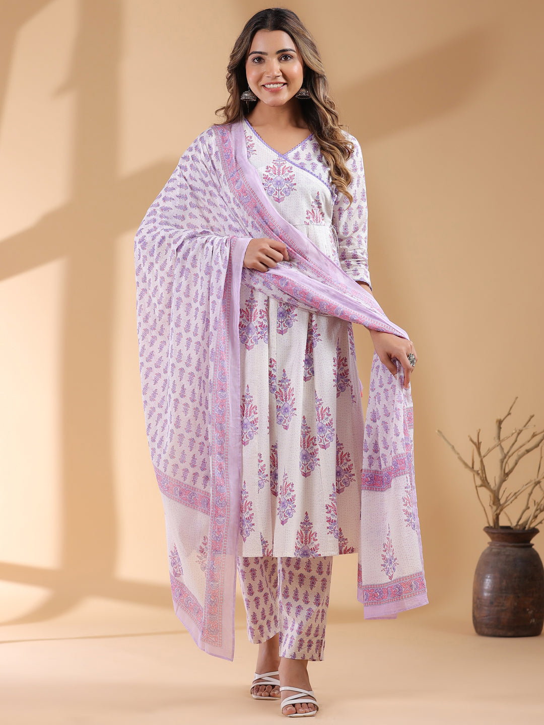 Janasya Light Cotton Floral Angrakha Kurta Set 