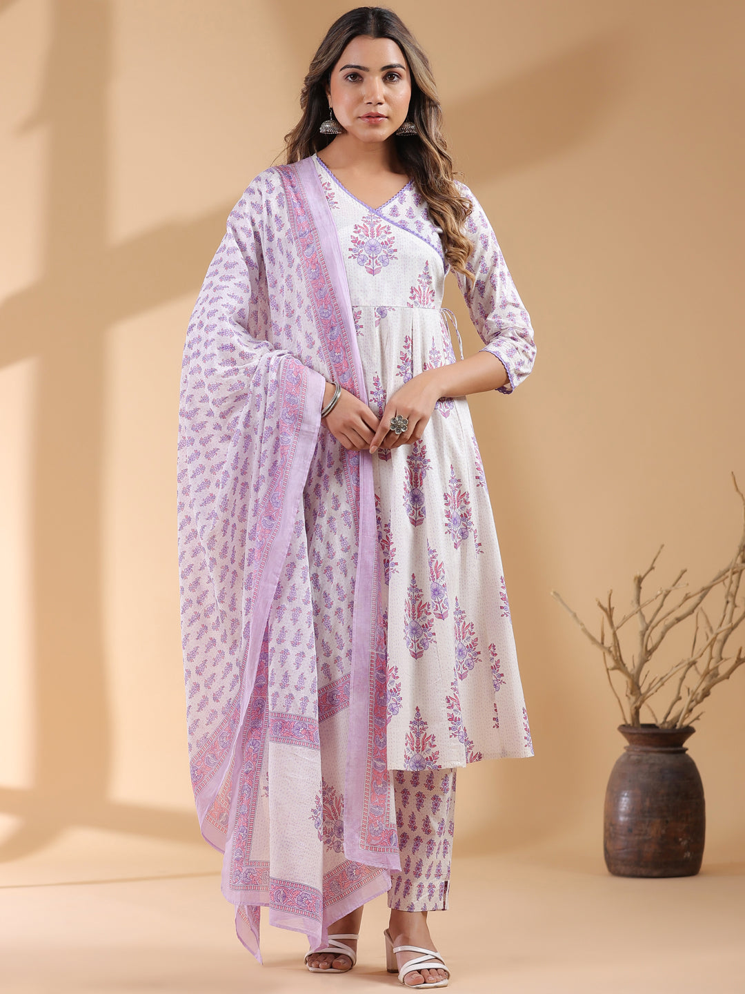 Janasya Light Cotton Floral Angrakha Kurta Set 