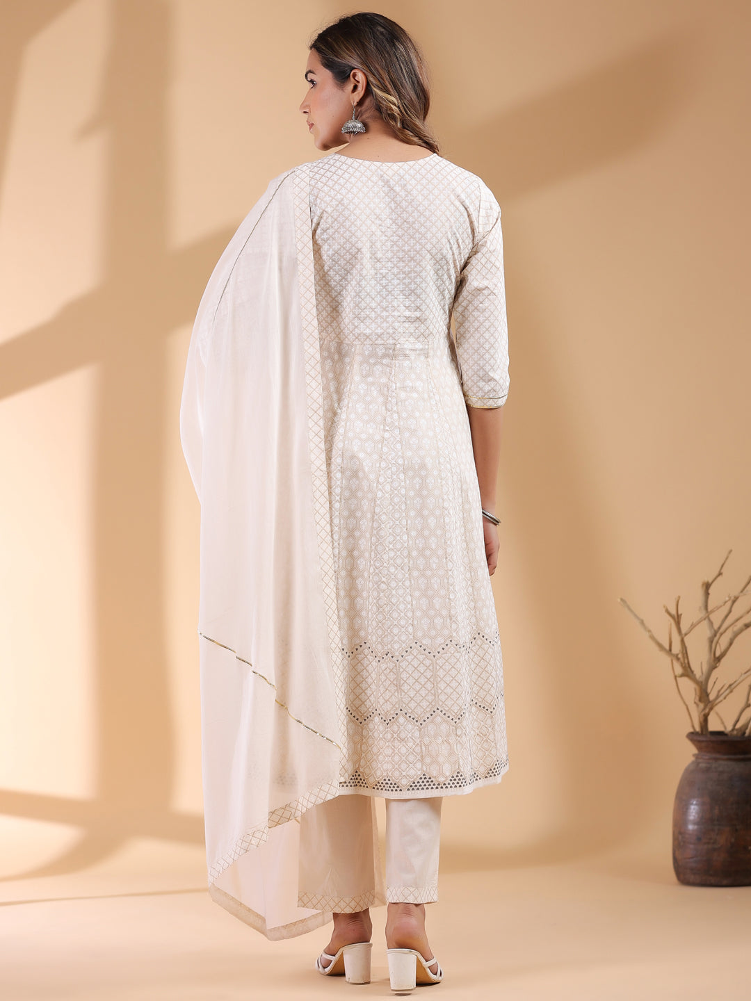 Janasya Light Cotton Ethnic Motifs Anarkali Kurta Set 