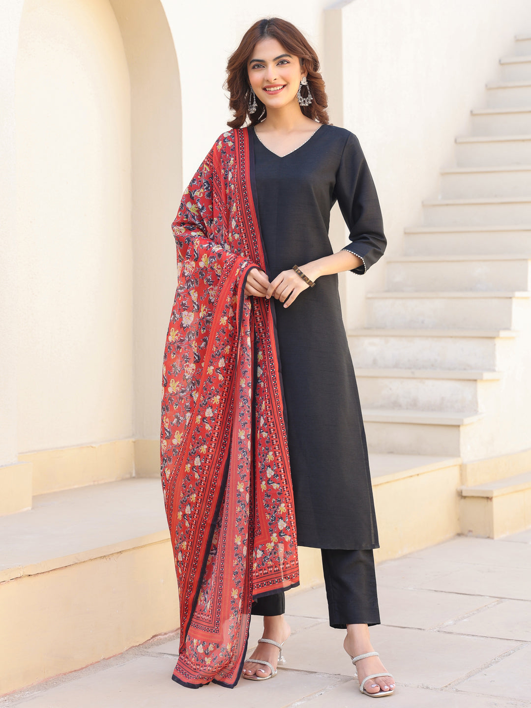 Janasya Dark Silk Blend Solid Straight Kurta Set 