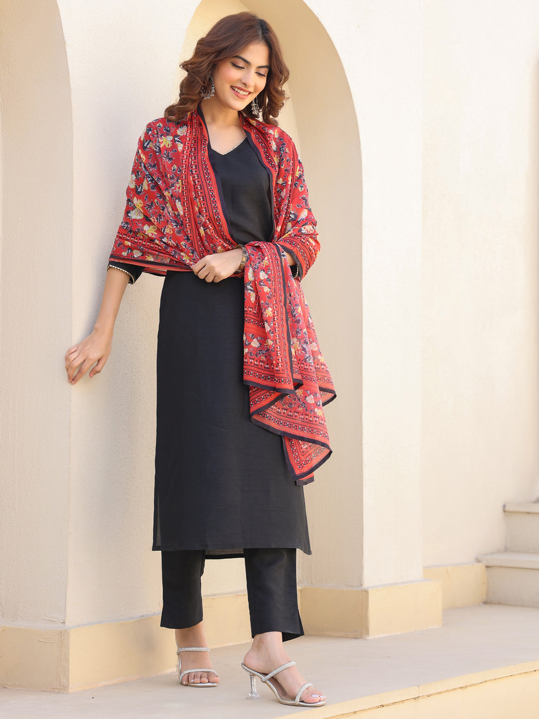 Janasya Dark Silk Blend Solid Straight Kurta Set 