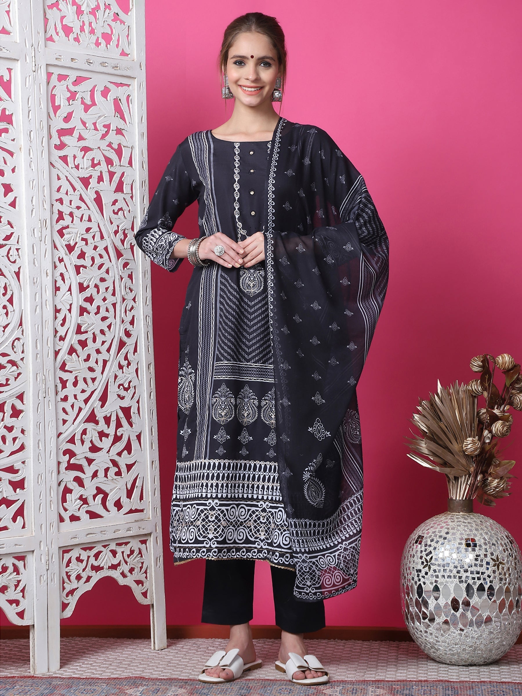 Jyoti Fashion Women's Black Cotton Geometric Digital Print with Jari & Crystal Kurta with Trouser & Dupatta | Swadesiicart