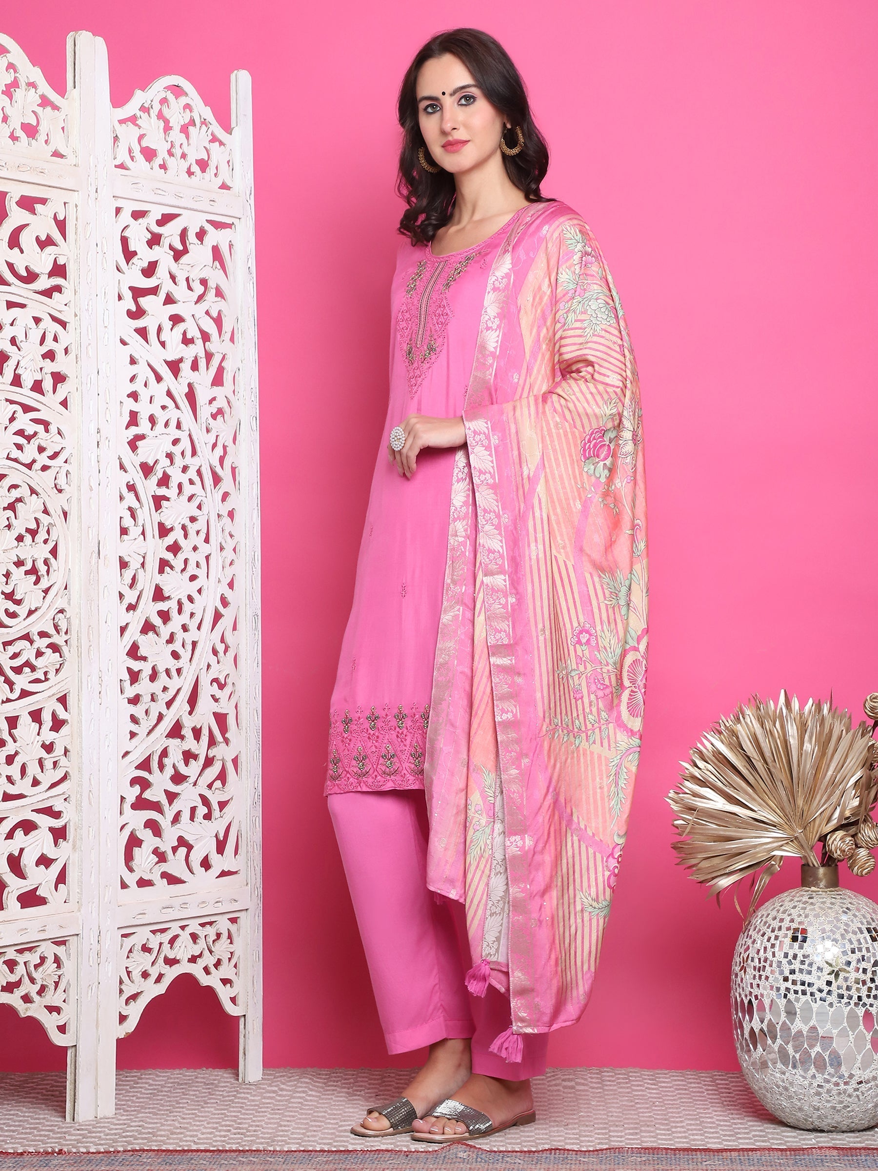 Jyoti Fashion Women's Pink Muslin Floral Resham Embroidery Kurta with Trouser & Dupatta | Swadesiicart