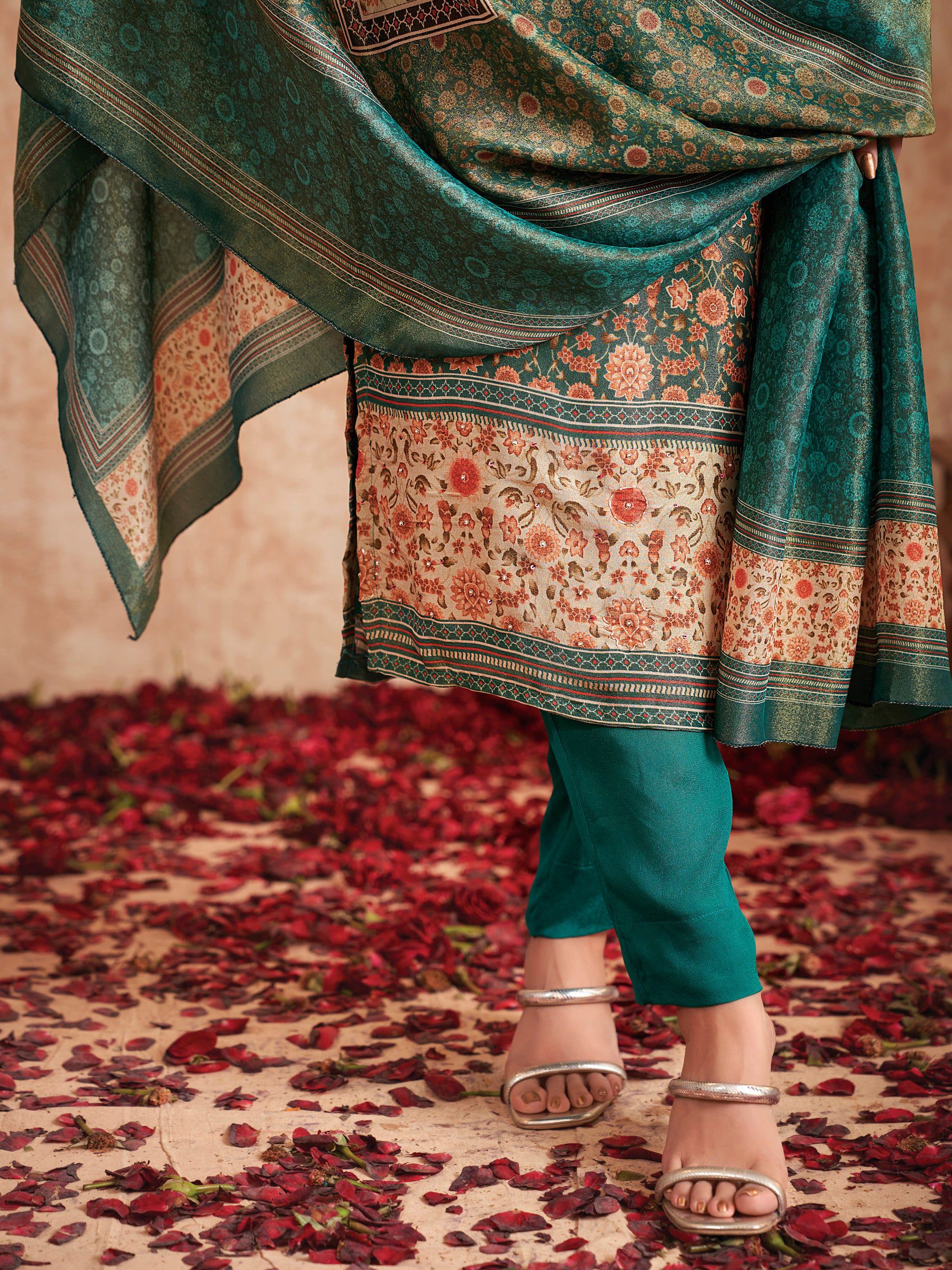 Jyoti Fashion Women's Green Pure Tissue Shimmer Floral Digital Print With Zardoshi Hand Work Salwar Suit Set