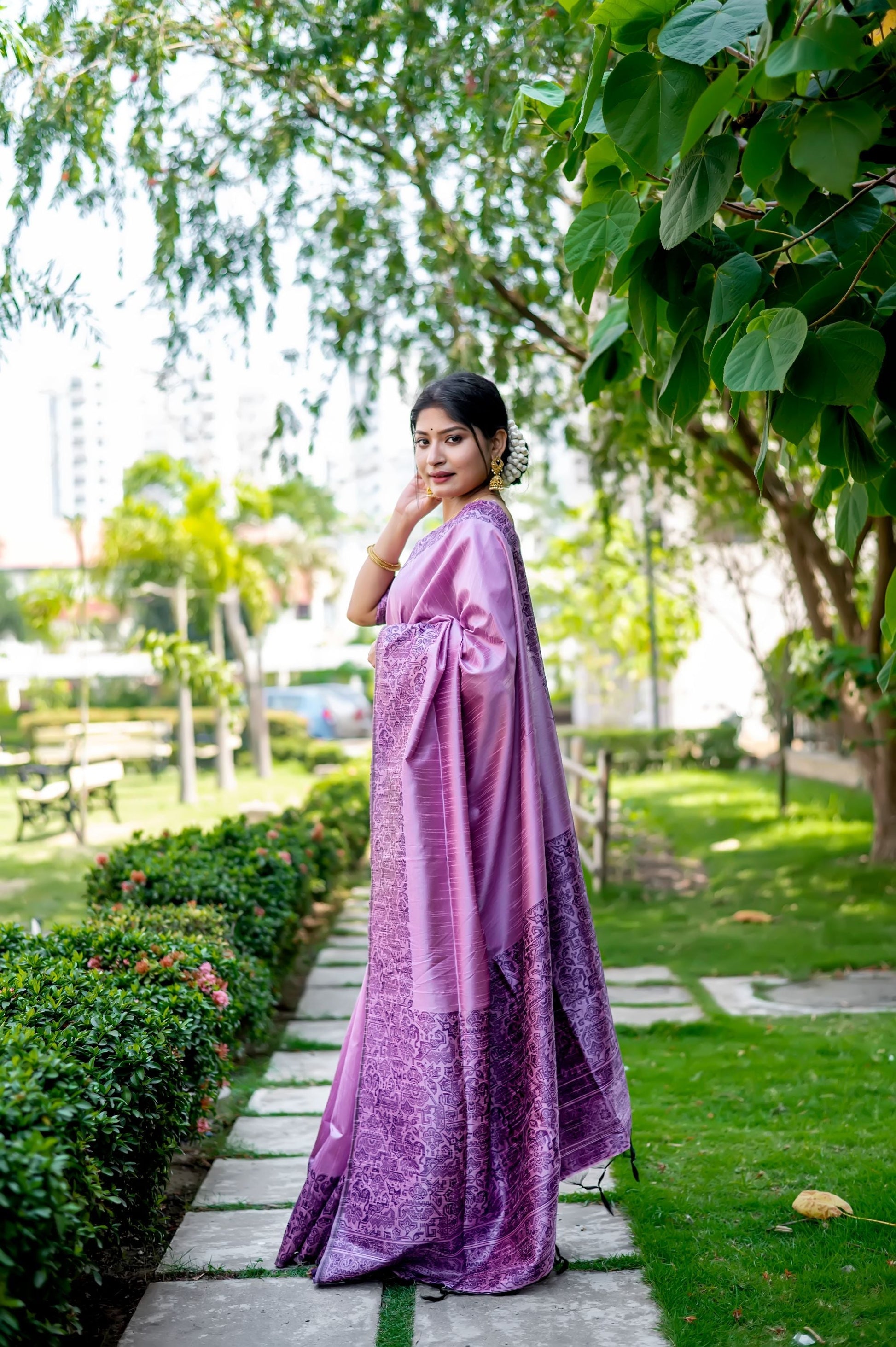 Jyoti Fashion Women's Purple Handloom Raw Silk Weaving Designer Saree with Blouse | Swadesiicart