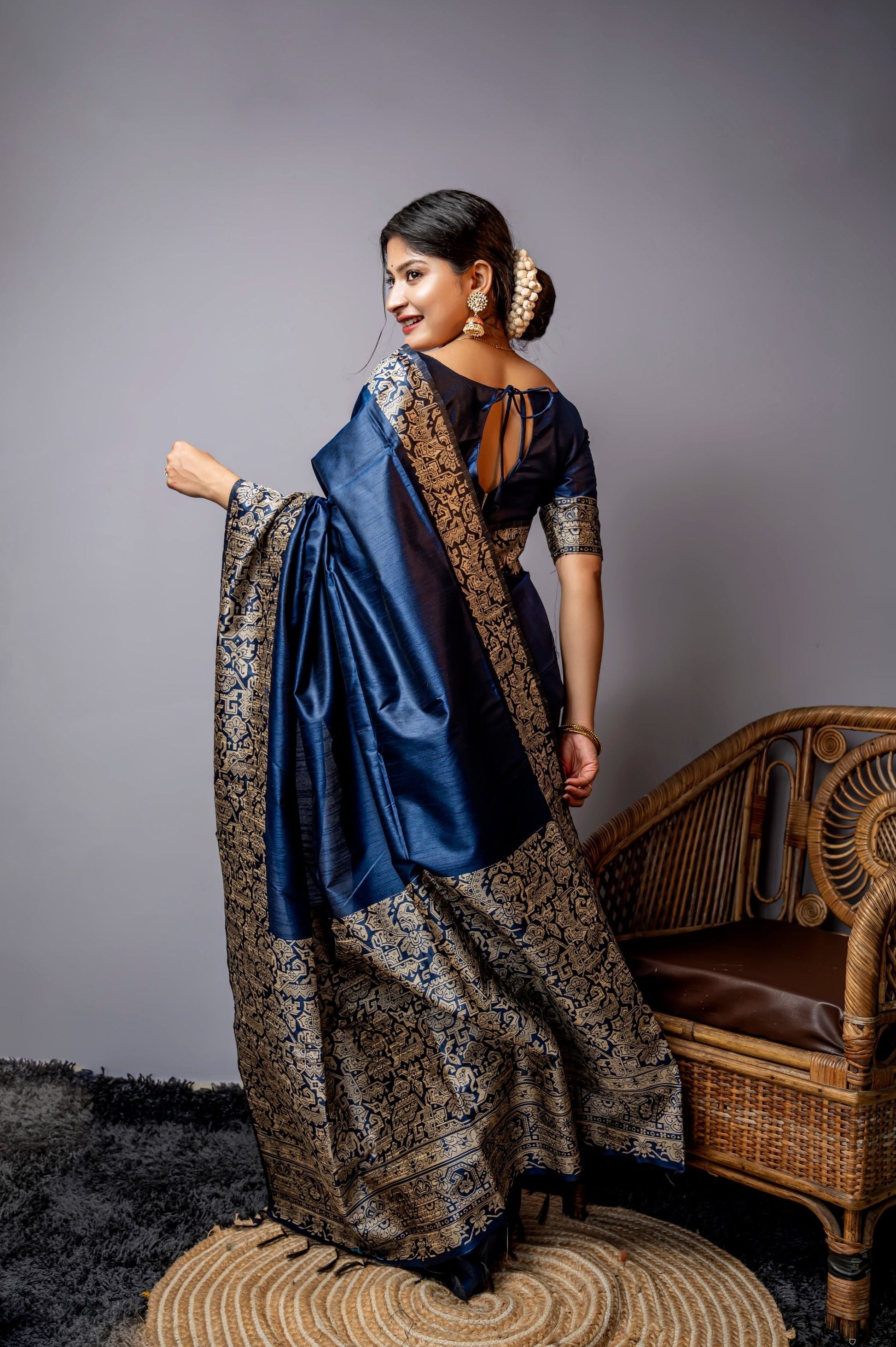 Jyoti Fashion Women's Navy Blue Handloom Raw Silk Weaving Designer Saree with Blouse | Swadesiicart