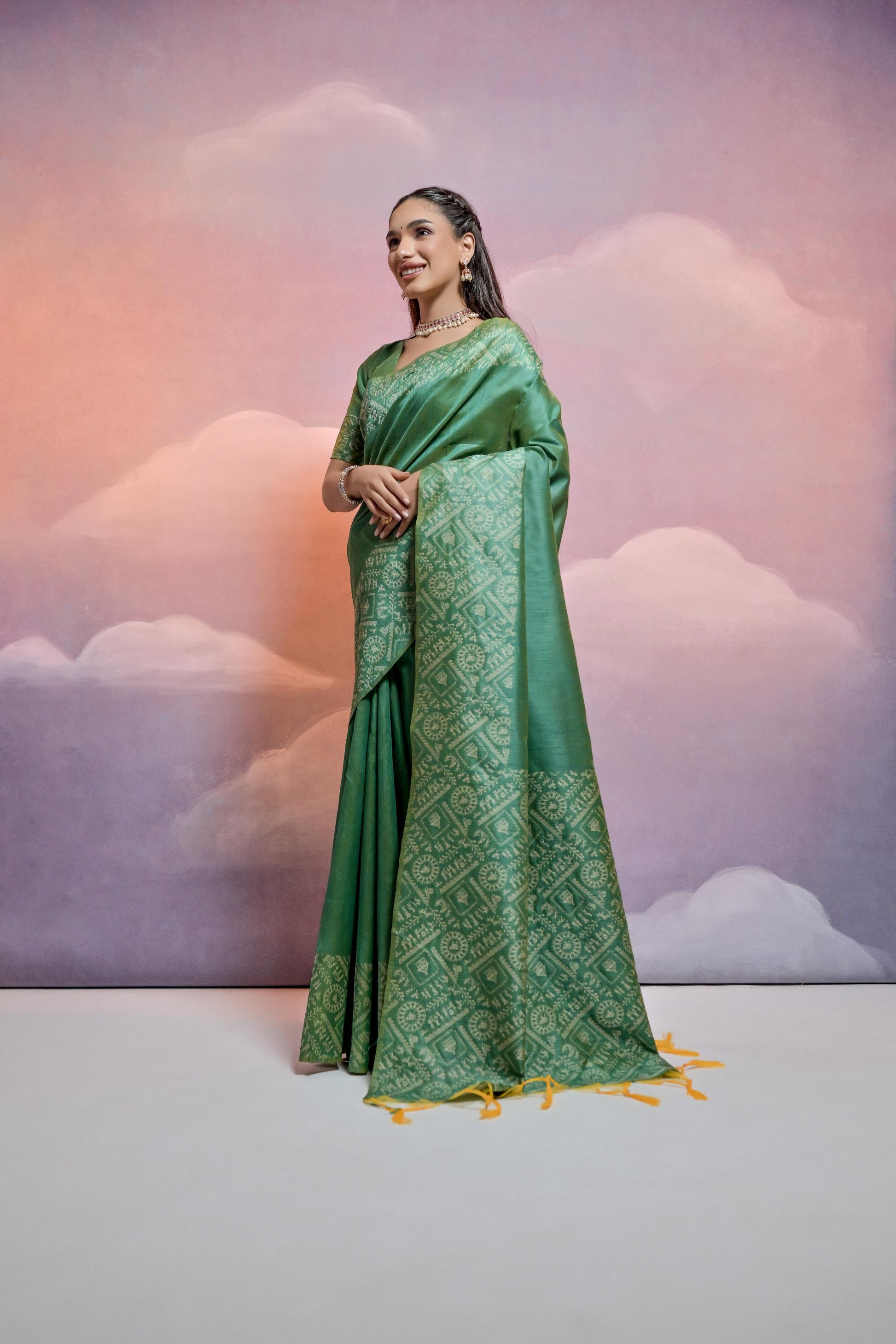 Jyoti Fashion Women's Green Handloom Raw Silk Weaving Designer Saree with Blouse | Swadesiicart
