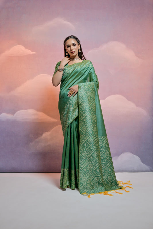 Jyoti Fashion Women's Green Handloom Raw Silk Weaving Designer Saree with Blouse | Swadesiicart