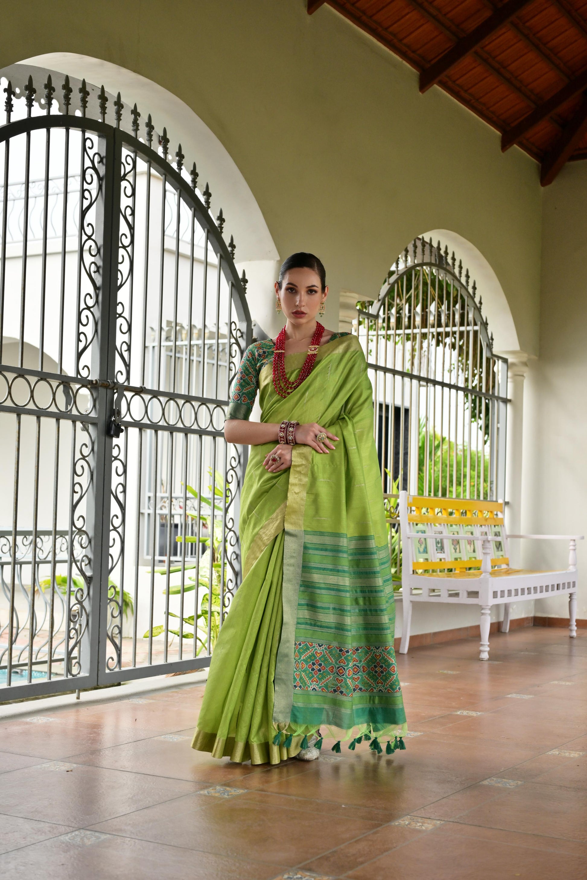 Jyoti Fashion Women's Green Khadi Raw Silk Meena Weaving Patola Saree with Blouse