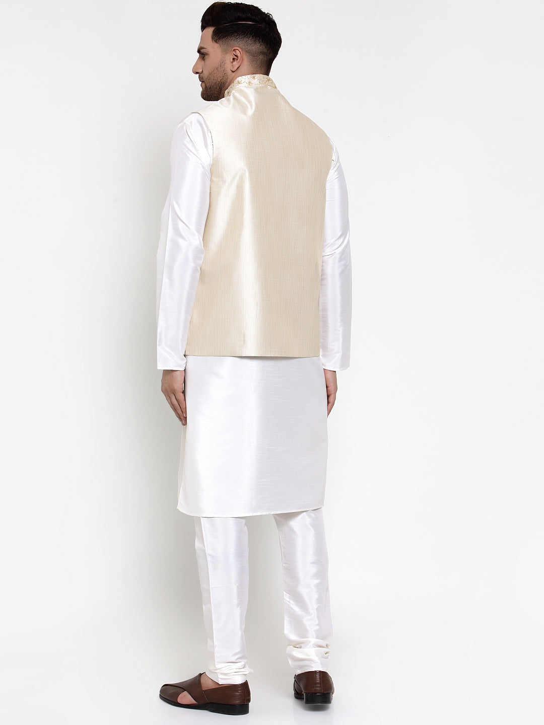 Jompers Men Solid Dupion Kurta Pajama with Embroidered Nehru Jacket (Cream)
