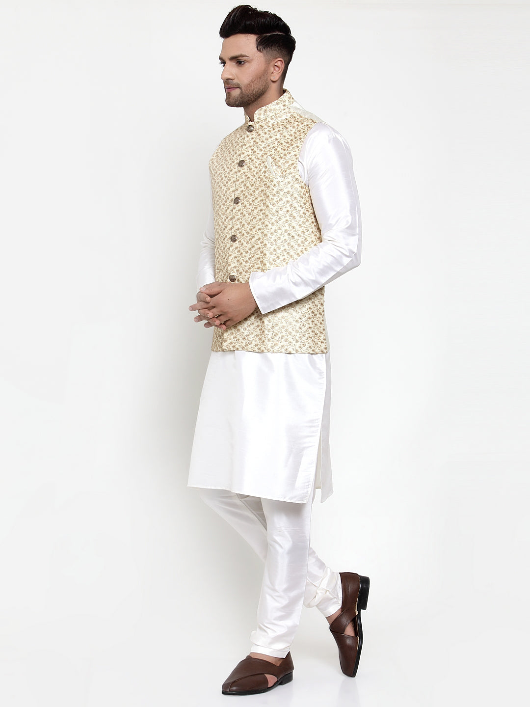 Jompers Men's Solid Dupion Kurta Pajama with Embroidered Nehru Jacket (Cream)