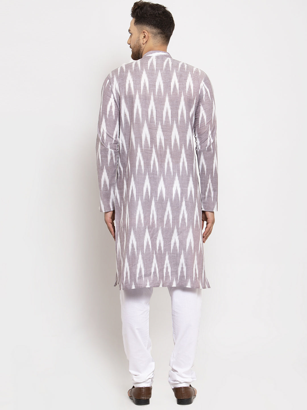 Jompers Men Grey Woven Design Ikkat Straight Kurta with Churidar