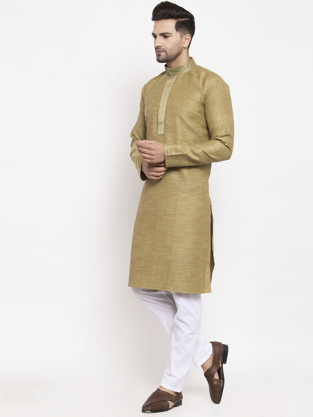 Jompers Men Olive Green Embroidered Kurta with Pyjamas