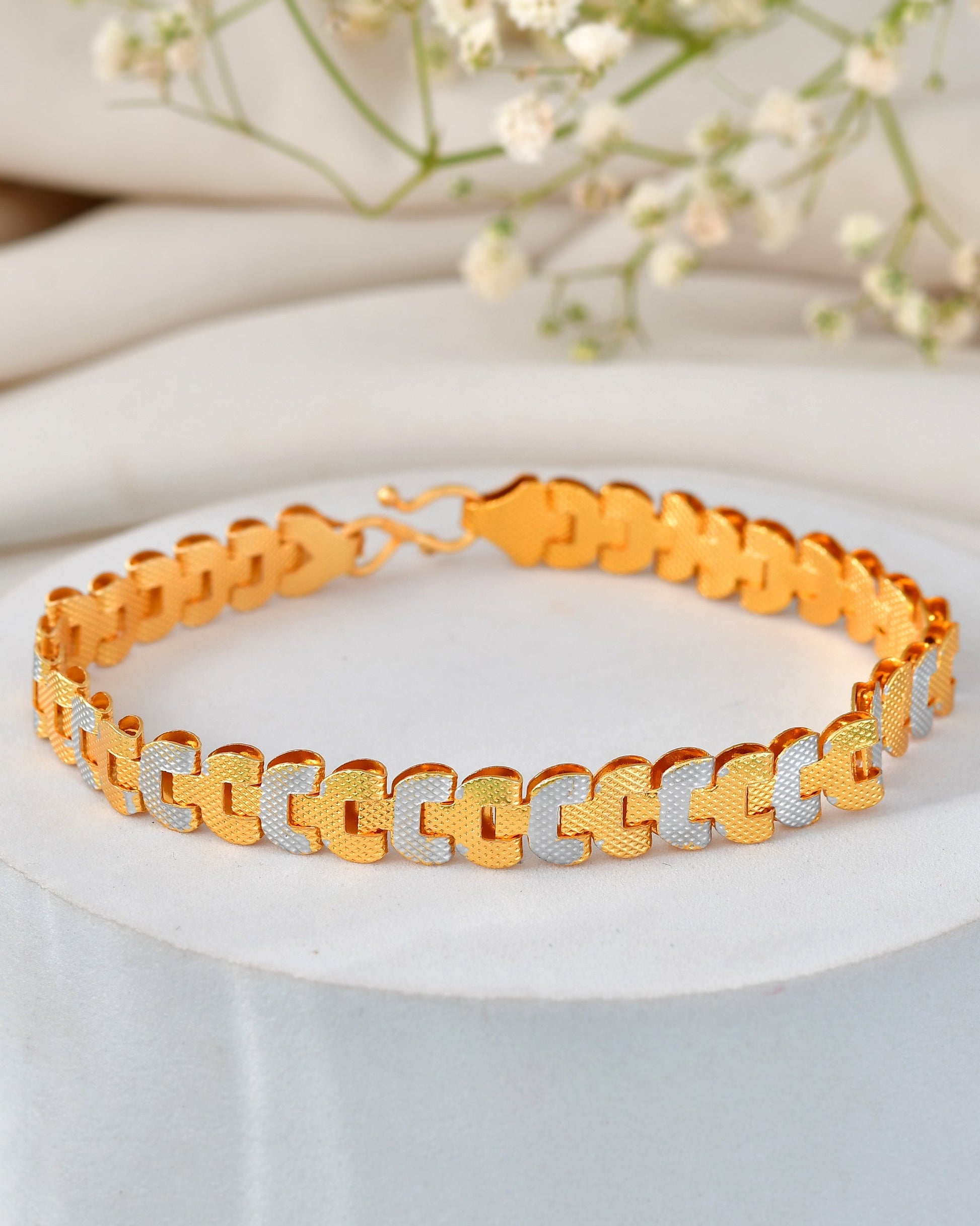 Jewels Nest Stylish Two-Tone Gold-Polished Bracelet Jewels Nest