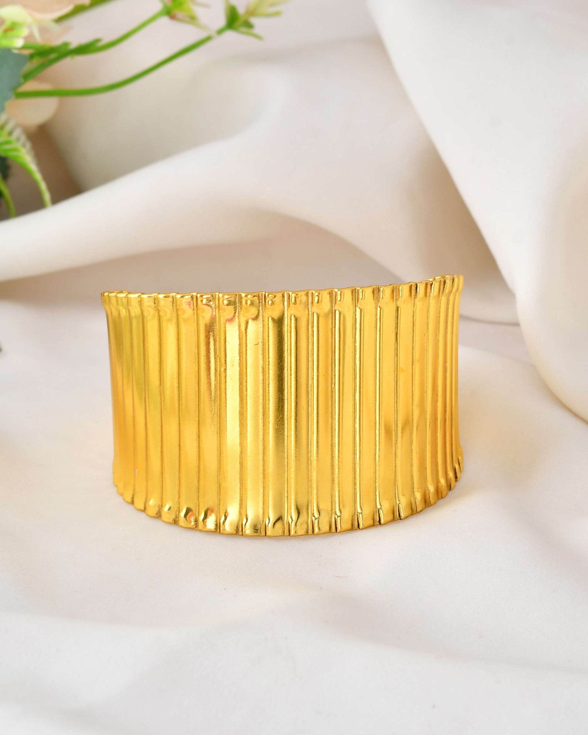 Jewels Nest Textured Vertical Line Gold Cuff Bracelet 