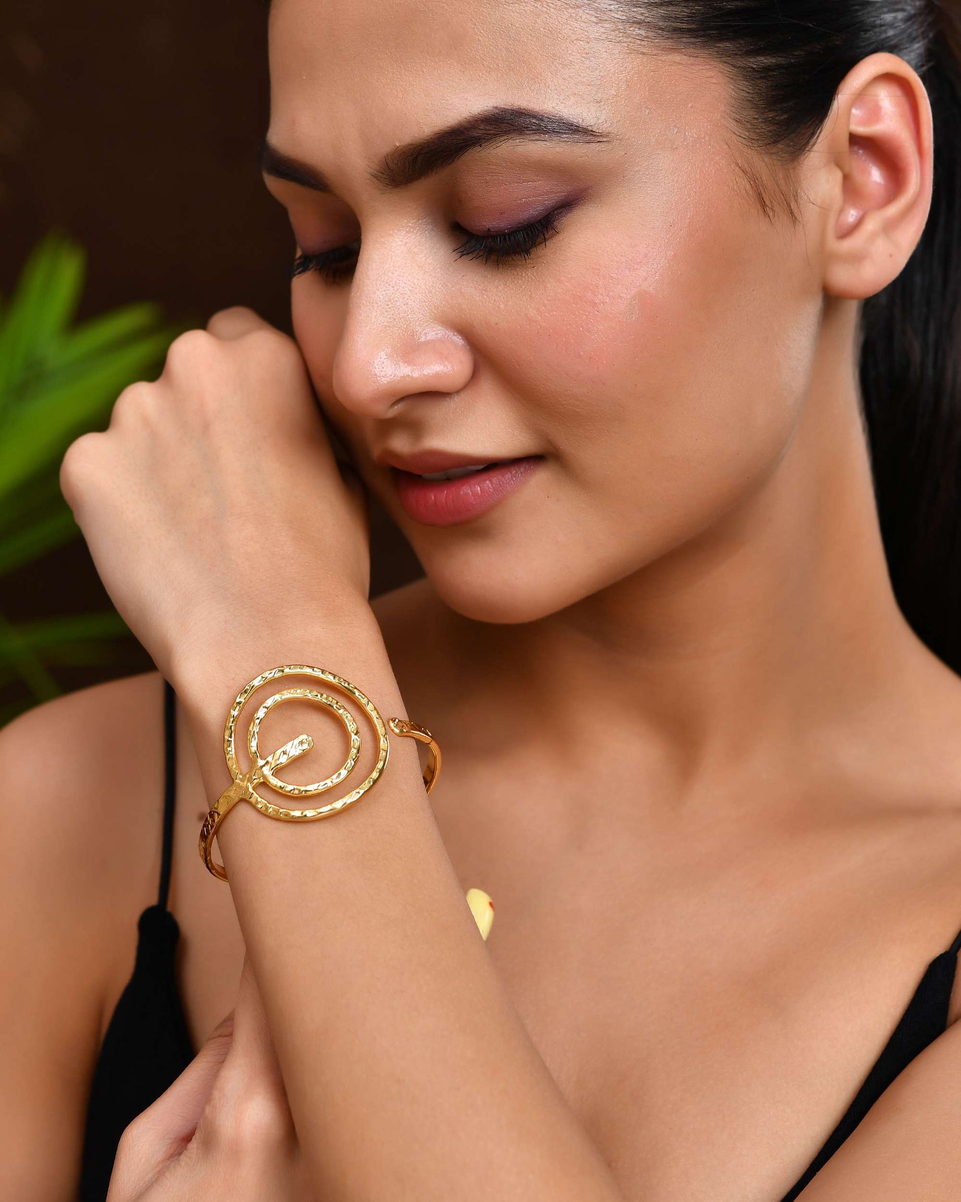 Jewels Nest Contemporary Wave Design Gold Open Cuff Bracelet 