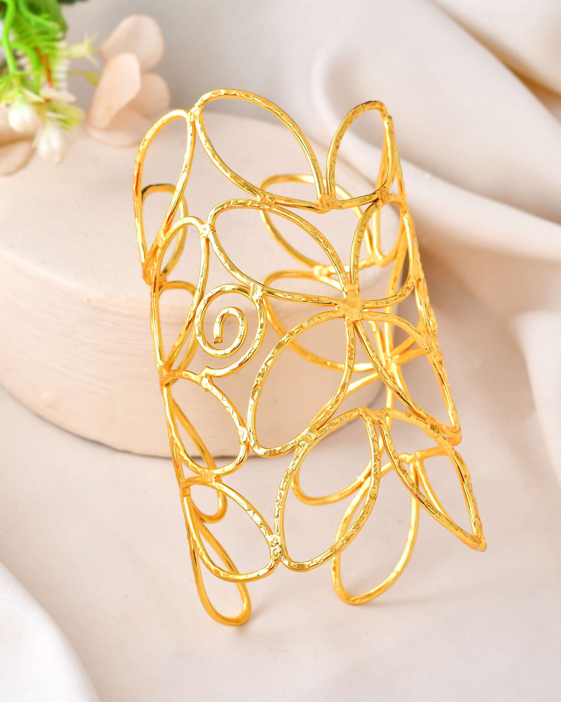 Jewels Nest Statement Gold Cutout Leaf Cuff Bracelet 
