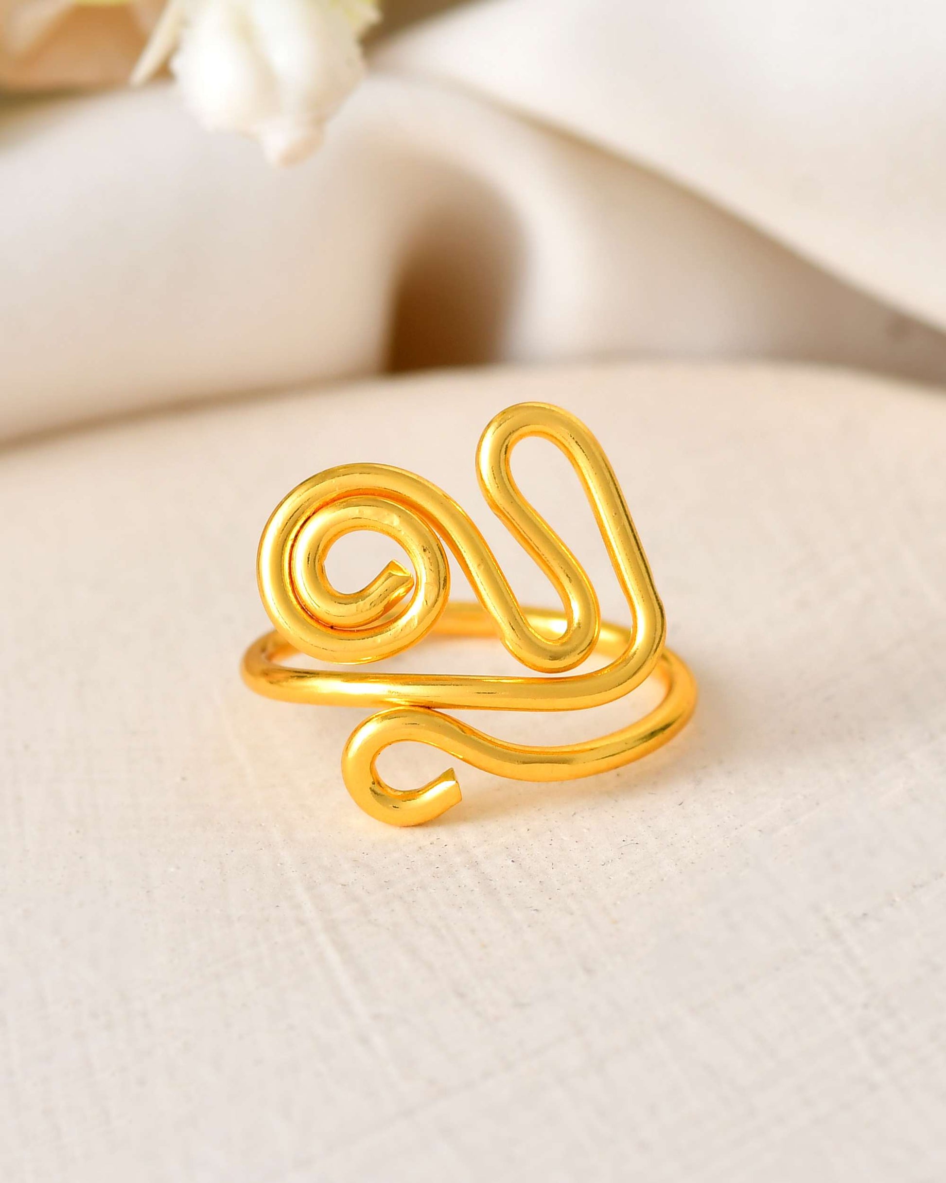Jewels Nest Gold-Tone Adjustable Spiral Ring – Minimalist Contemporary Finger Ring for Women 