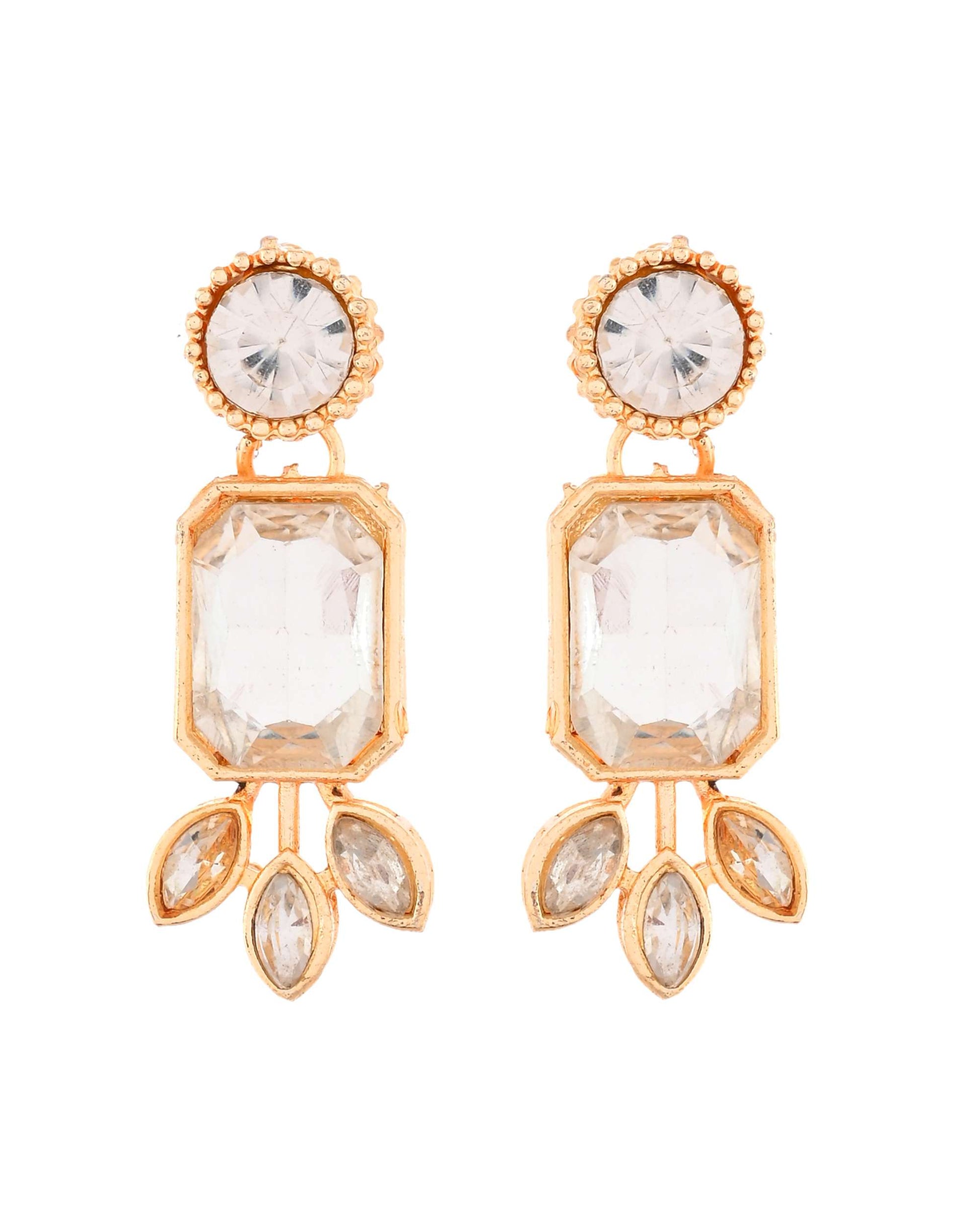 Jewels Nest Gold-Plated AD Stone Choker Necklace with Leaf Motif Detailing for Women Jewels Nest