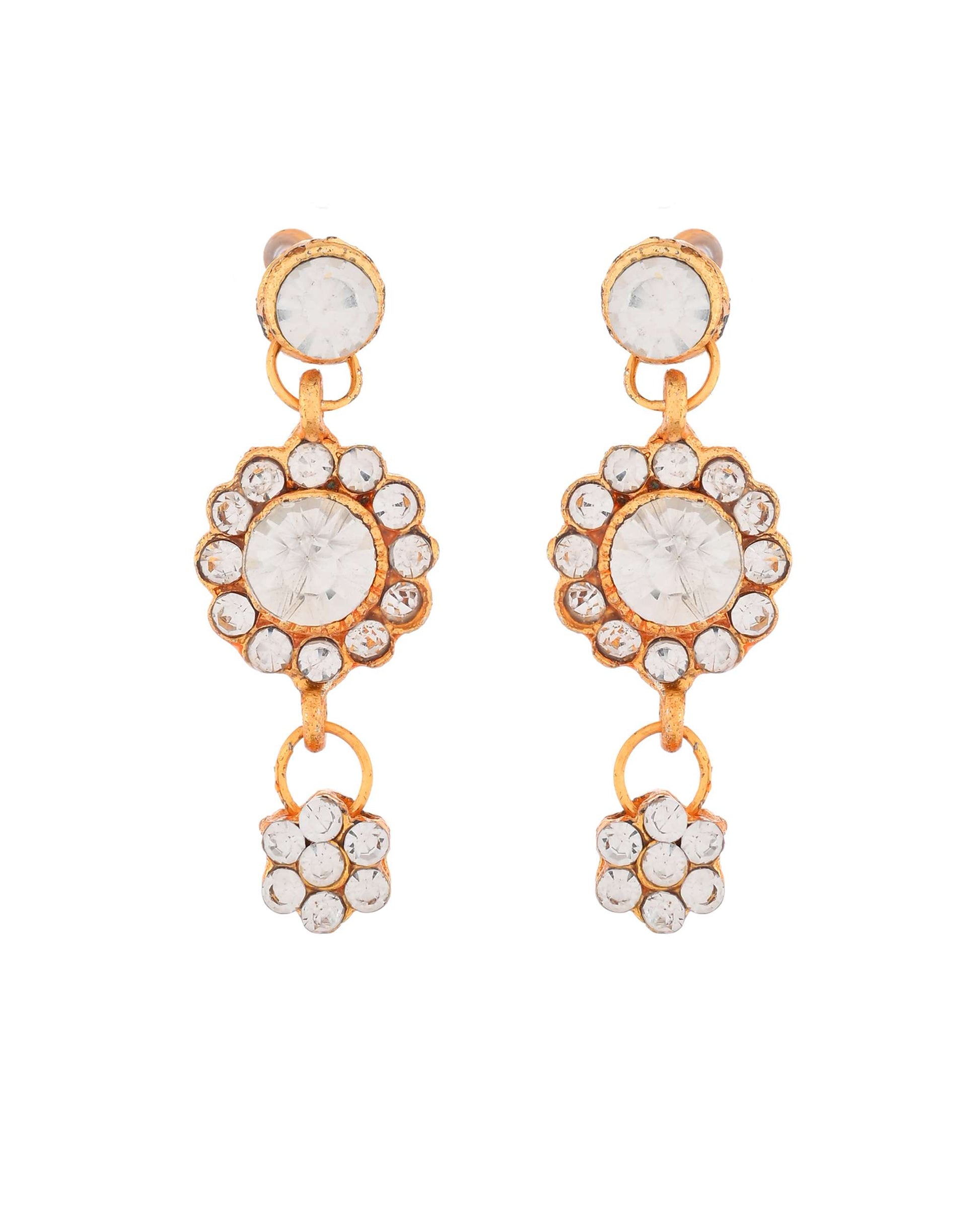 Jewels Nest Glamorous Gold-Plated Crystal Bridal Necklace Set with Earrings & Maang Tikka Jewels Nest