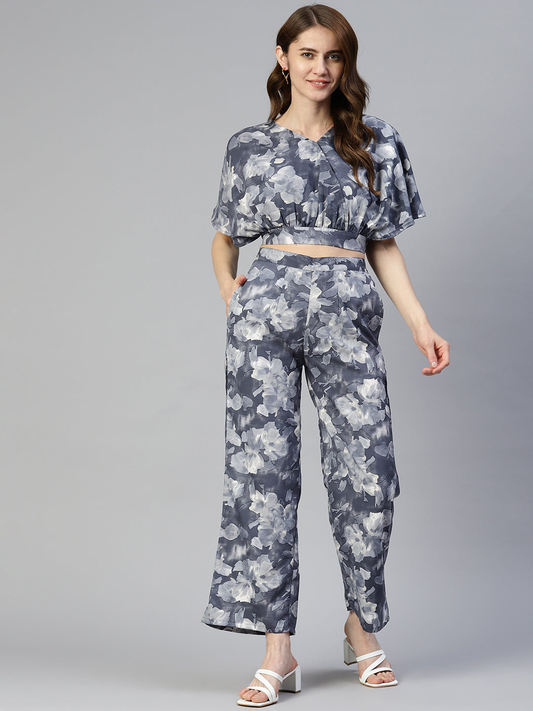 Jainish Women's Grey Printed Crop Top With Palazzos 