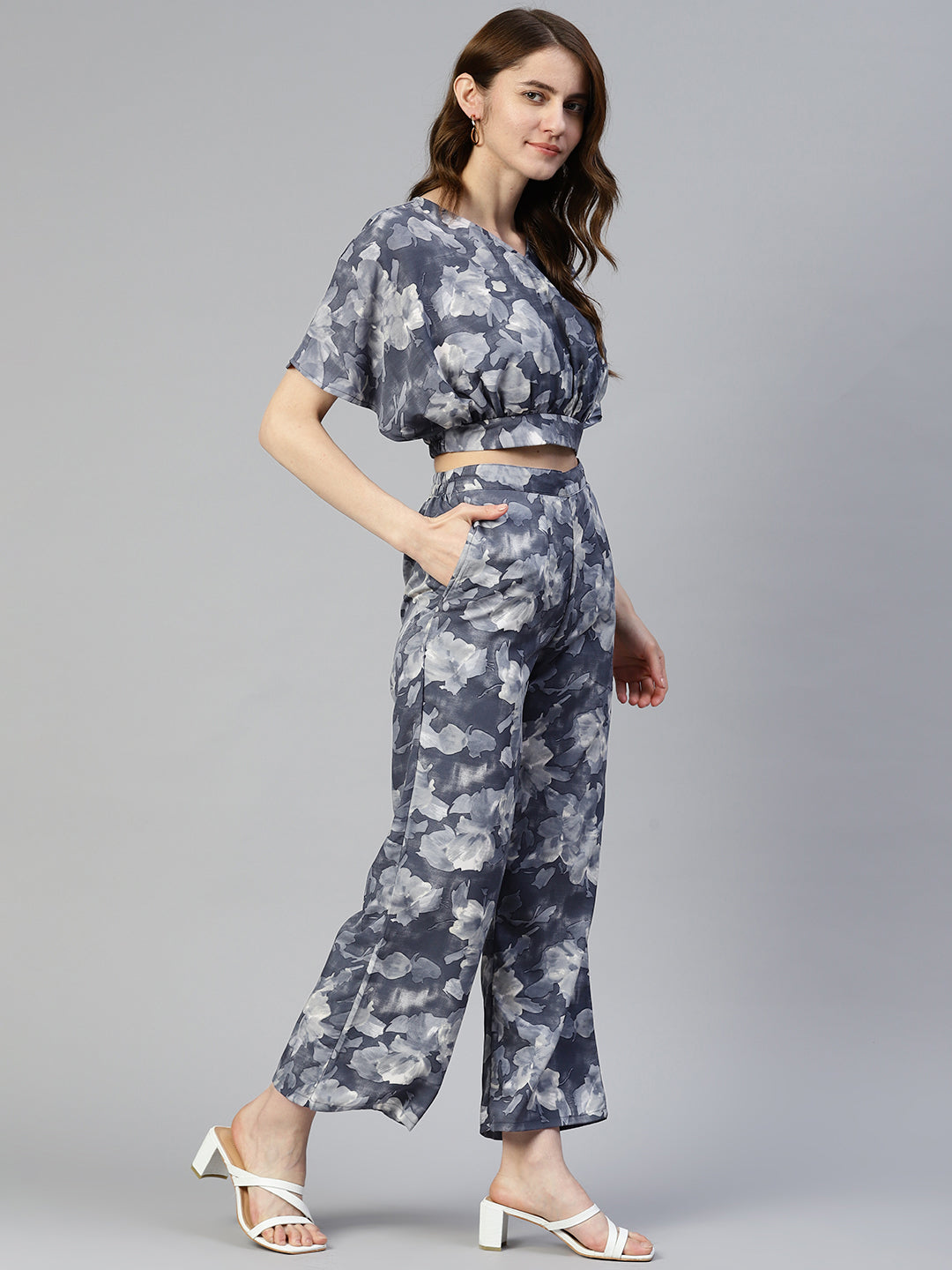 Jainish Women's Grey Printed Crop Top With Palazzos 