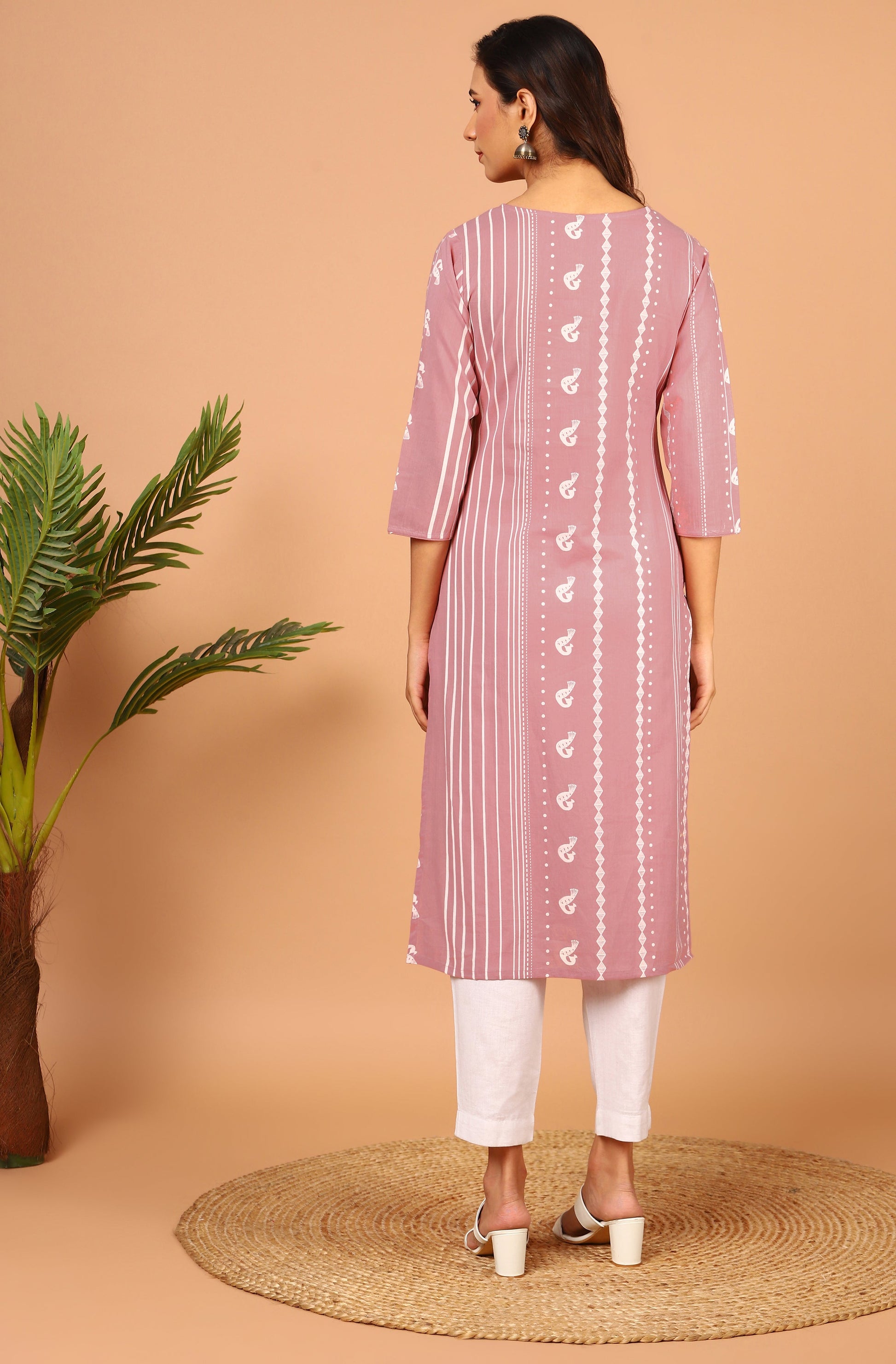 Janasya Pastel Pink Cotton Ethnic Motifs Straight kurta 