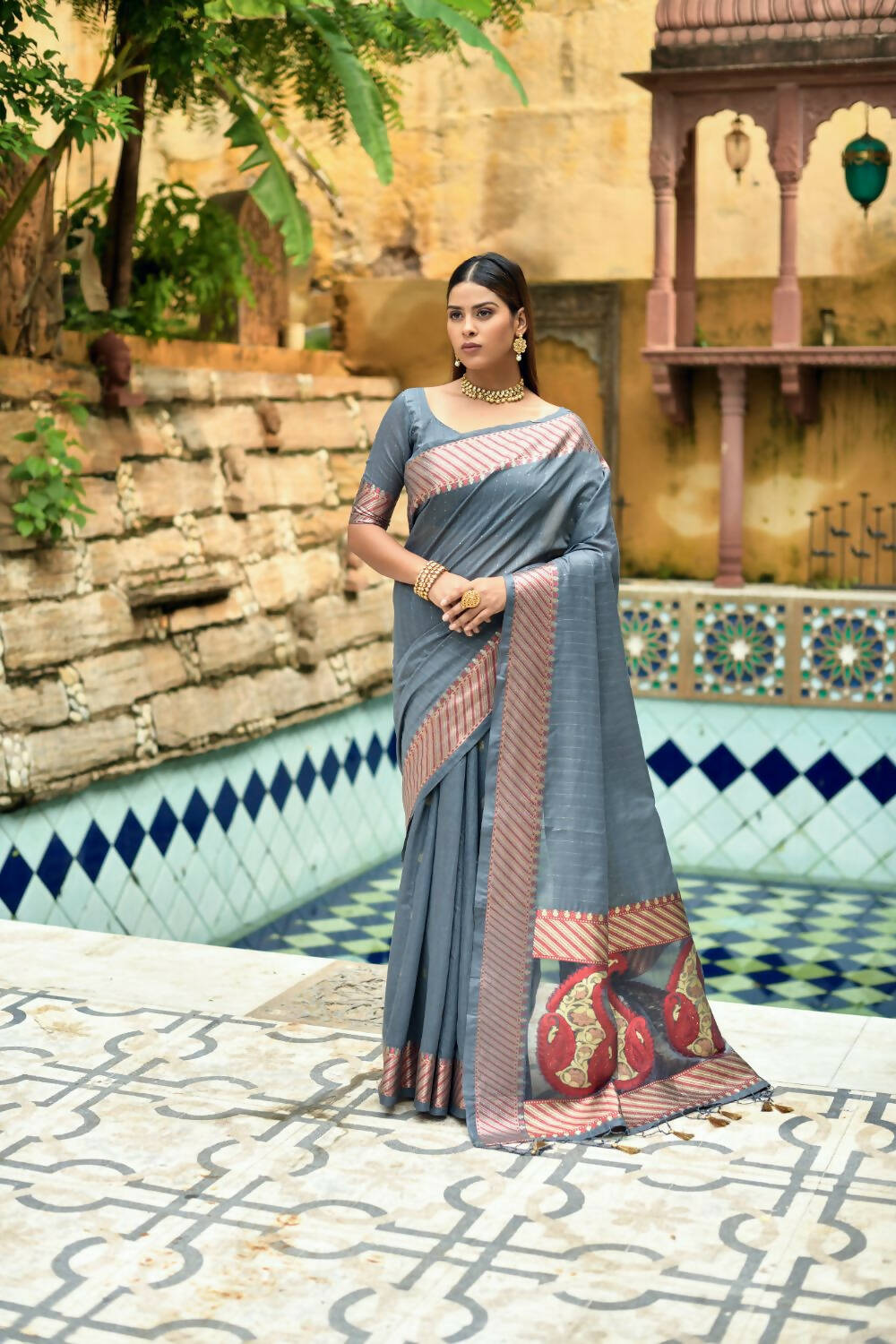 Vishnu Weaves Women's Grey Cotton Silk Zari Woven Butta Work Grab2Buy with Blouse 