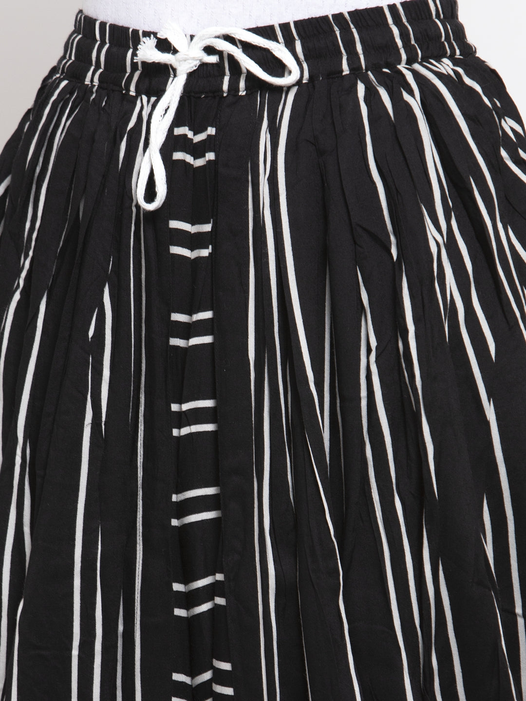 Jompers Women Black Stripped Dhoti