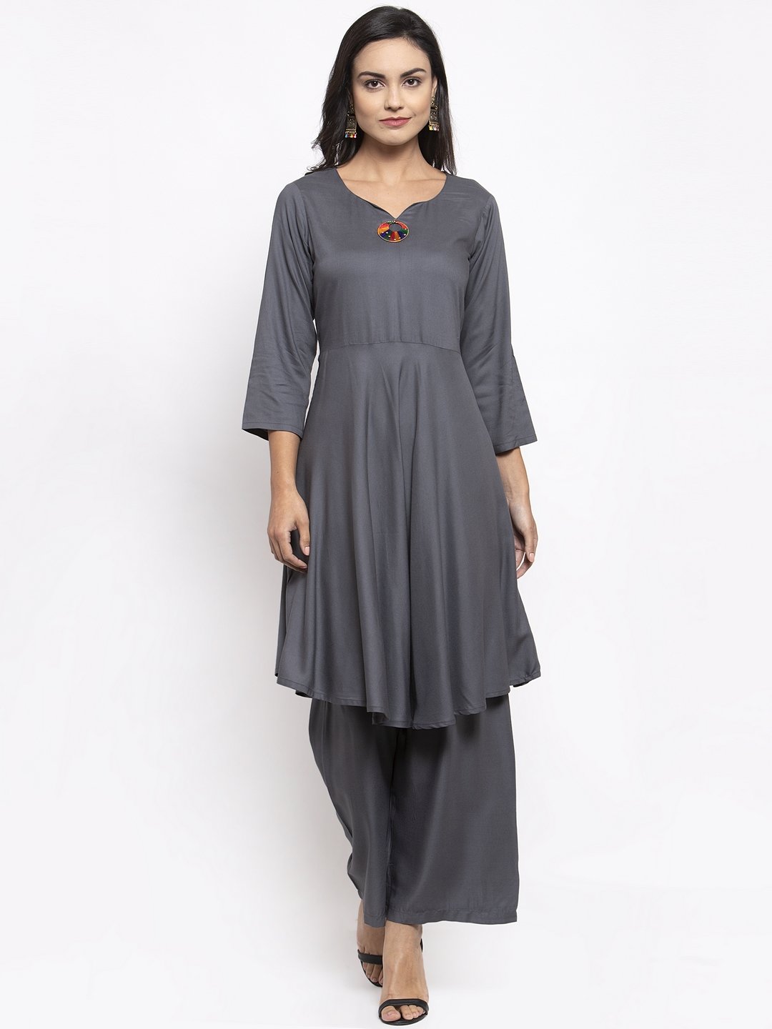 Jompers Women Grey Solid Kurta with Palazzos & Gorgette Printed Dupatta