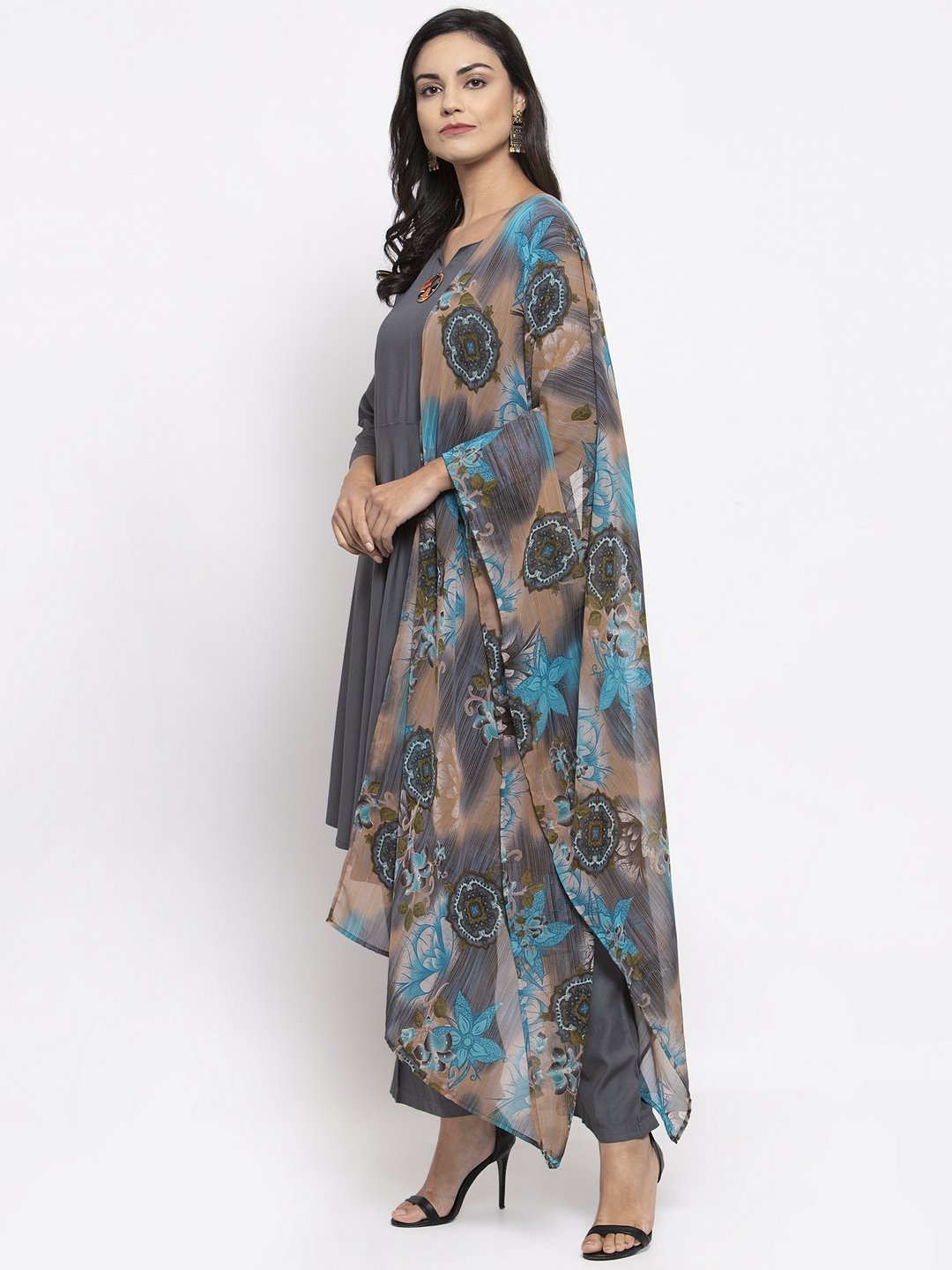 Jompers Women Grey Solid Kurta with Palazzos & Gorgette Printed Dupatta