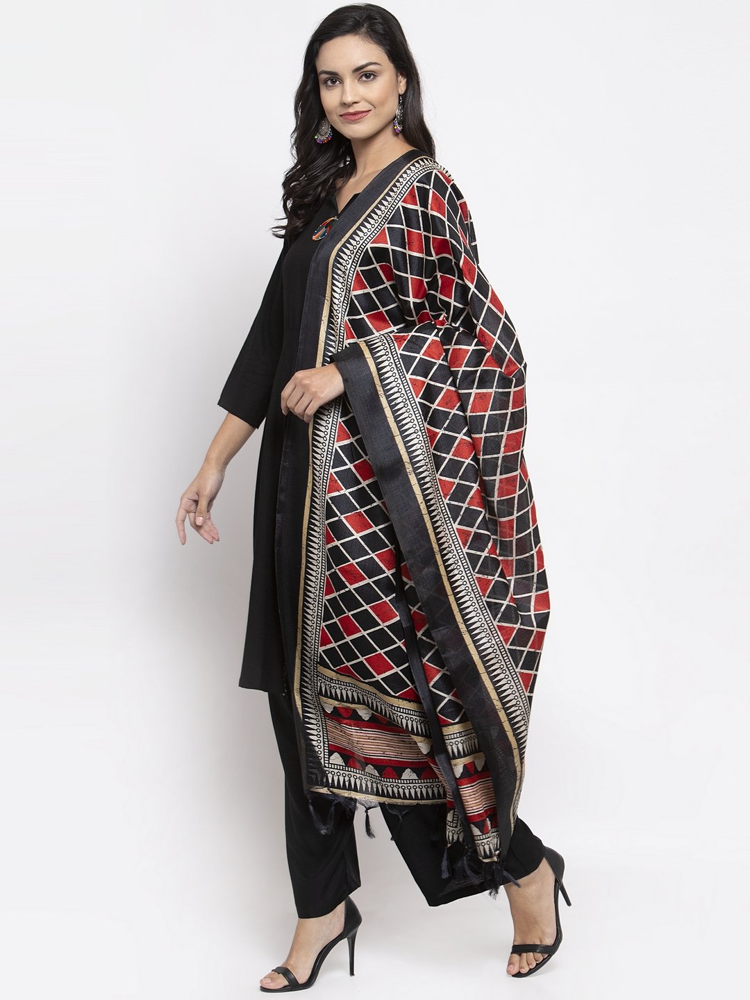 Jompers Women Black & Red Solid Kurta with Palazzos & Dupatta