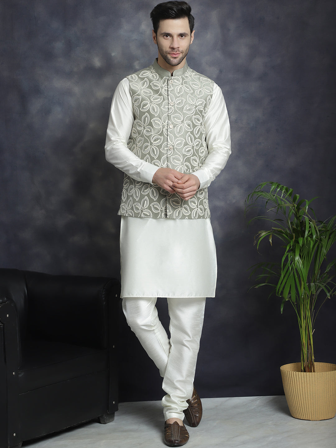 Jompers Men's Embroidred Nehru Jacket With Solid Kurta Pyjama - Pista