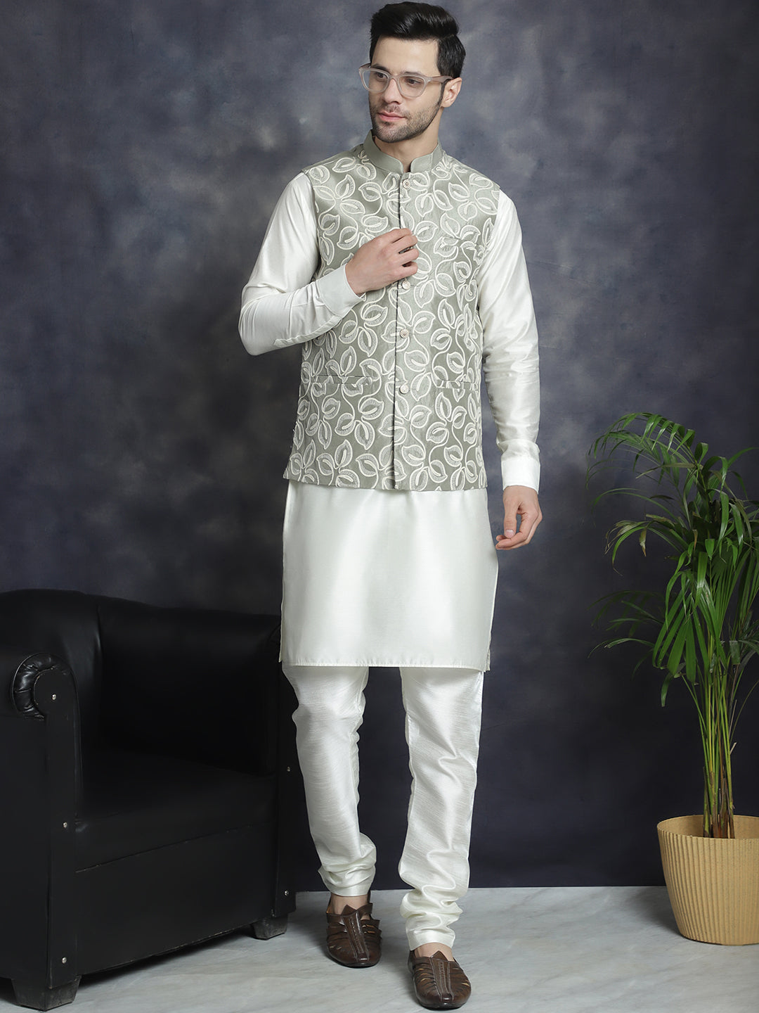 Jompers Men's Embroidred Nehru Jacket With Solid Kurta Pyjama - Pista