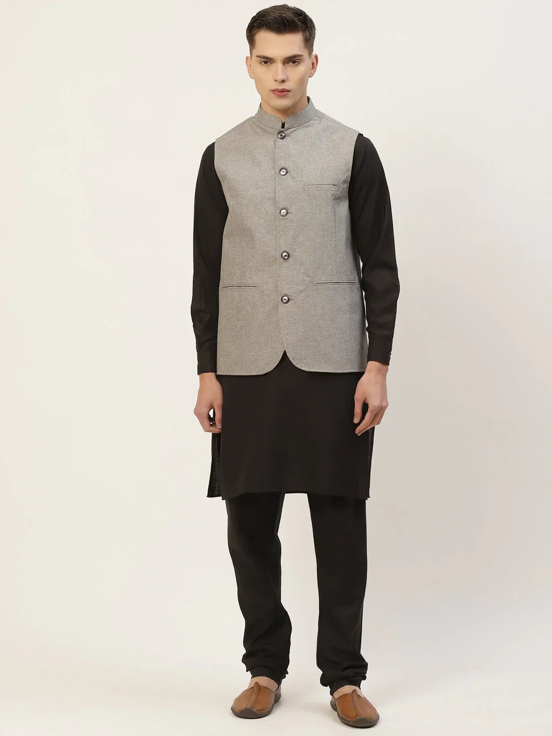 Jompers Men's Kurta Pyjama With Grey Solid Nehru Jacket