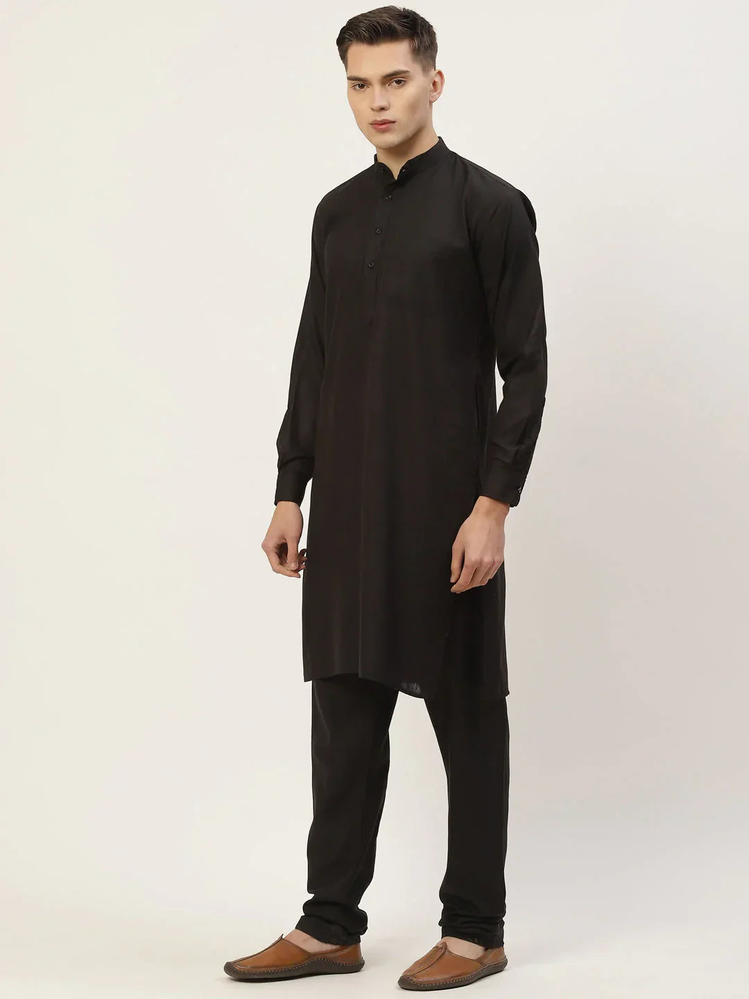 Jompers Men's Kurta Pyjama With Black Solid Nehru Jacket