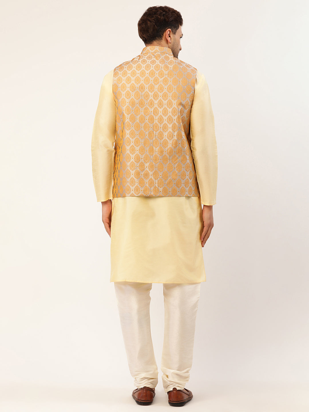 Jompers Men's Woven Design Nehru Jacket and Kurta Pyjama Set - Silver
