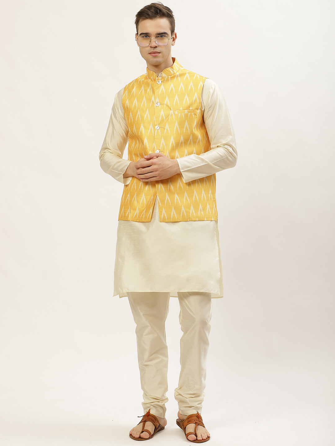 Jompers Men's Ikat Print Nehru Jacket & Kurta Pyjama ( Mustard )