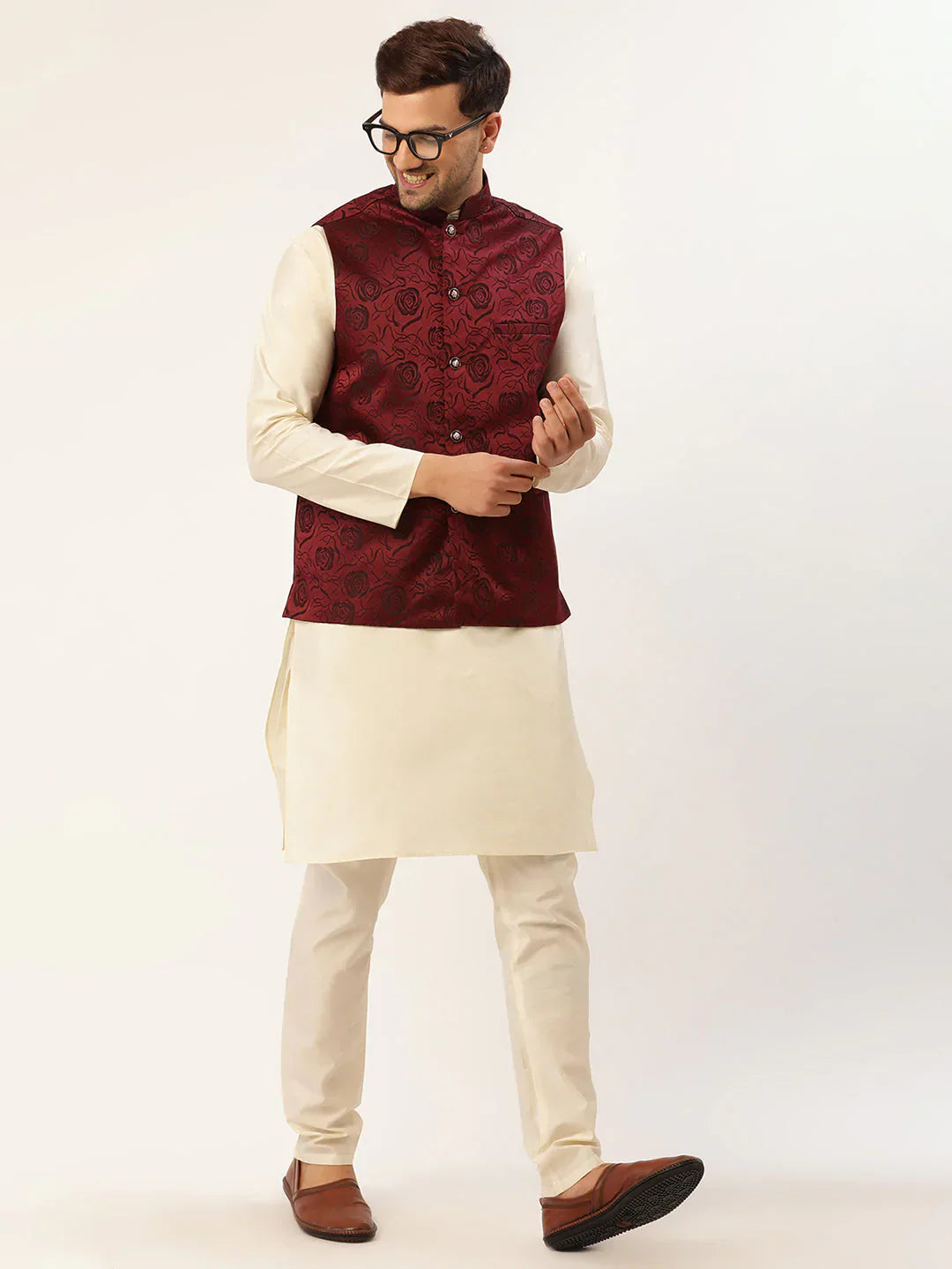 Jompers Men's Solid Kurta Pyjama With Maroon Floral Embroidered Nehru Jacket