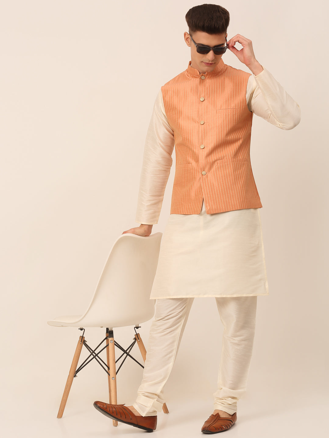 Jompers Men's Solid Kurta Pyjama With Striped Embroidered Nehru Jacket - Peach